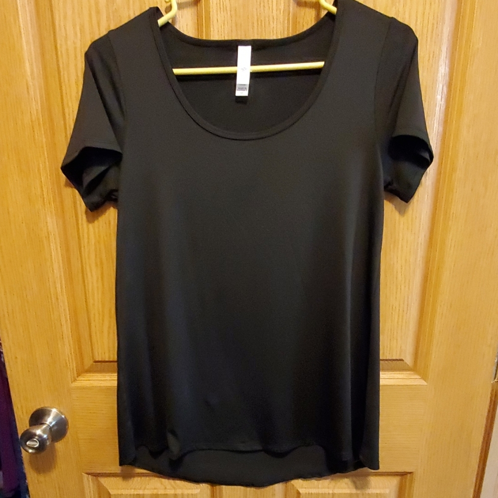 Shiney black Lularoe classic tee